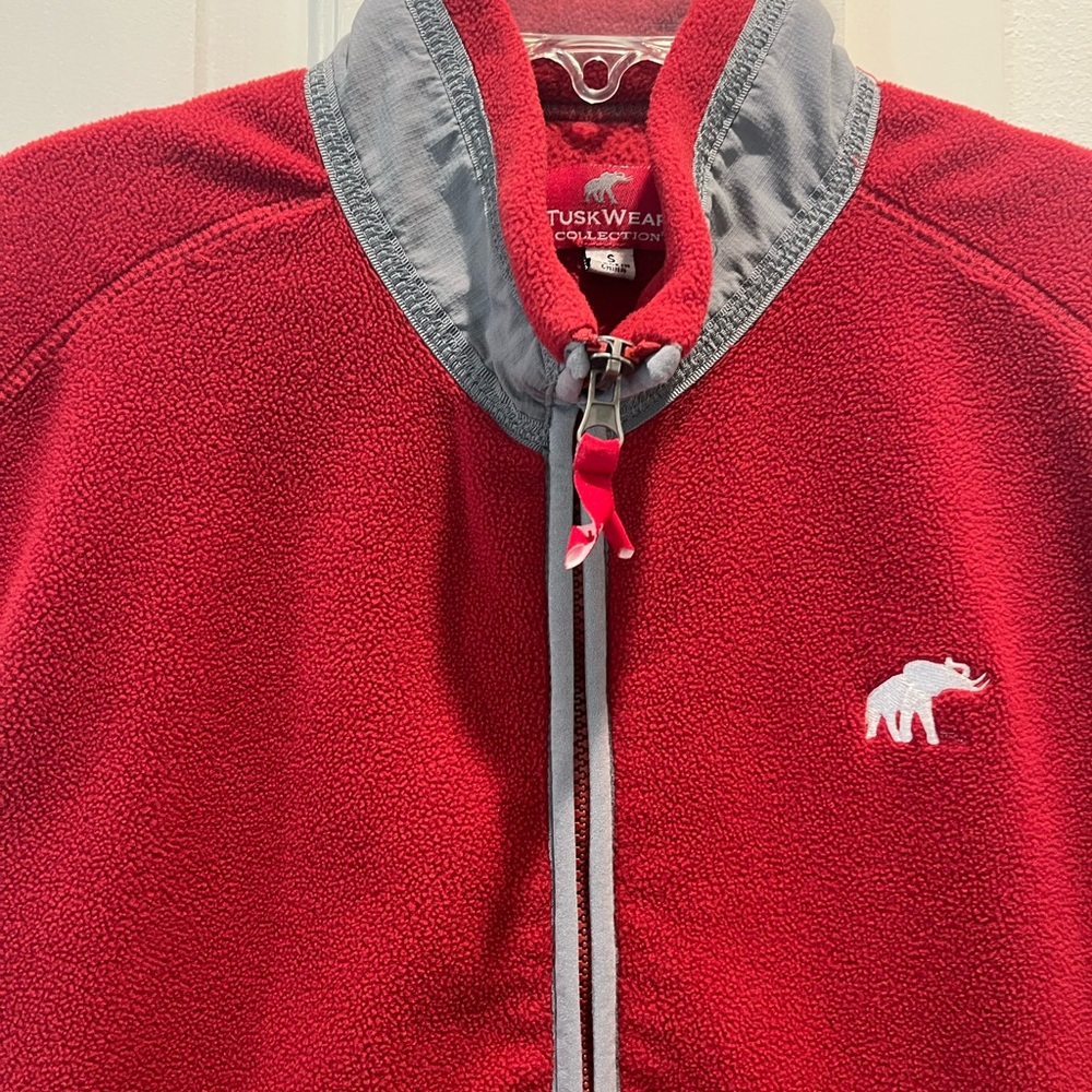 Men’s Small Tusk Wear Collection fleece vest